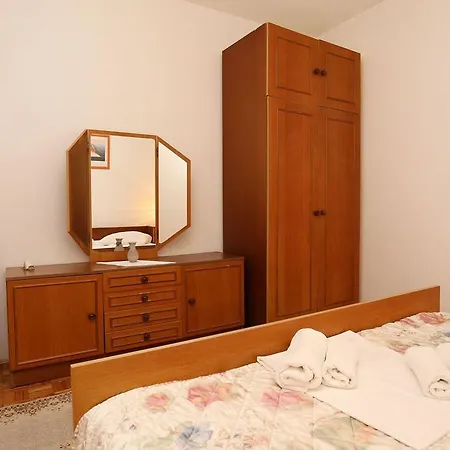 Apartment 10202a *