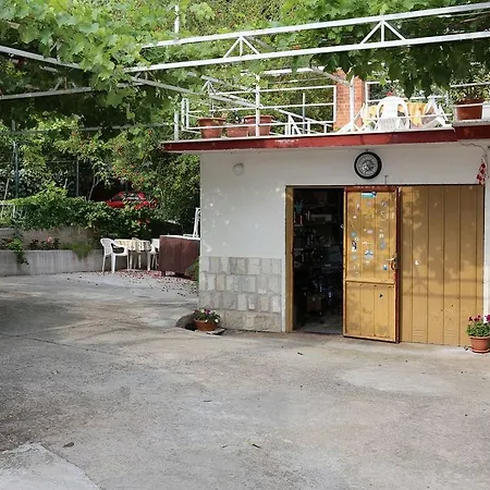 Apartment 10202a