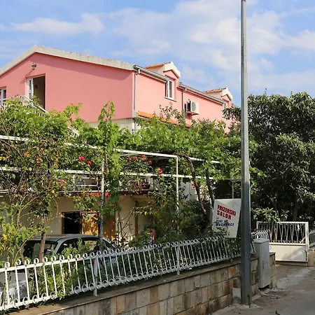 Apartment 10202a *